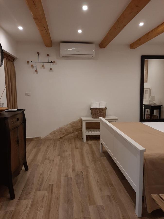 Al Sottano 19 Apartment Bari Bagian luar foto