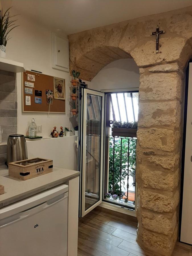 Al Sottano 19 Apartment Bari Bagian luar foto