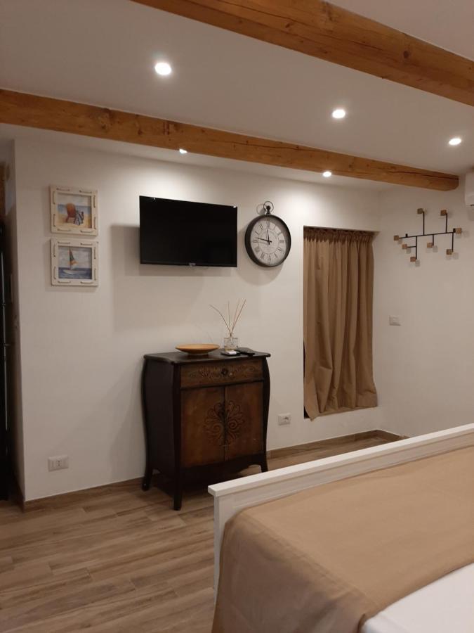 Al Sottano 19 Apartment Bari Bagian luar foto