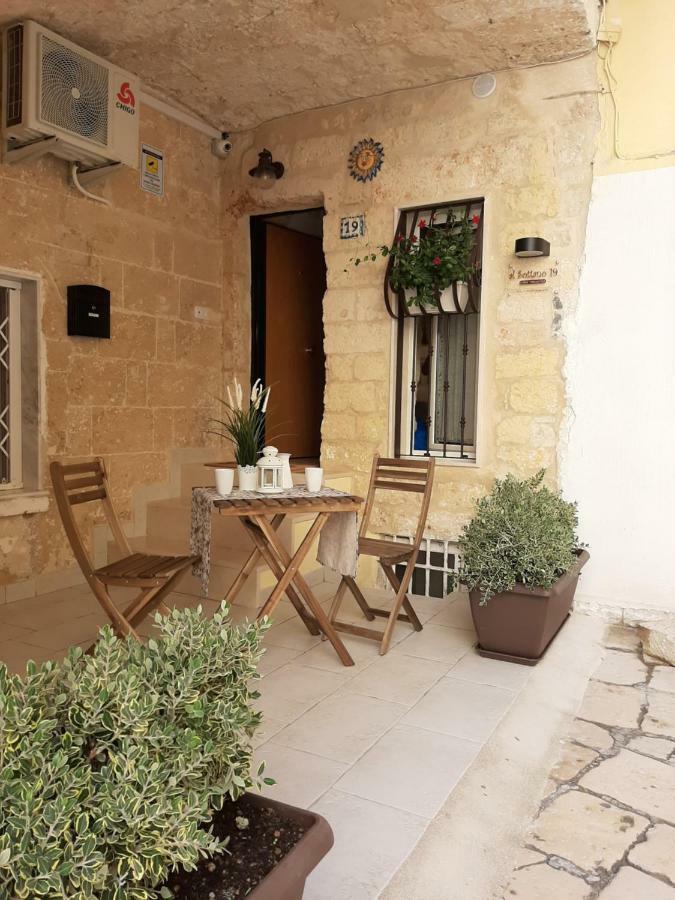 Al Sottano 19 Apartment Bari Bagian luar foto