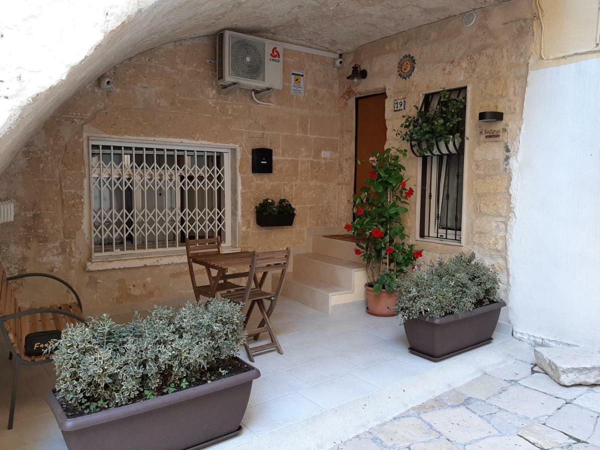 Al Sottano 19 Apartment Bari Bagian luar foto